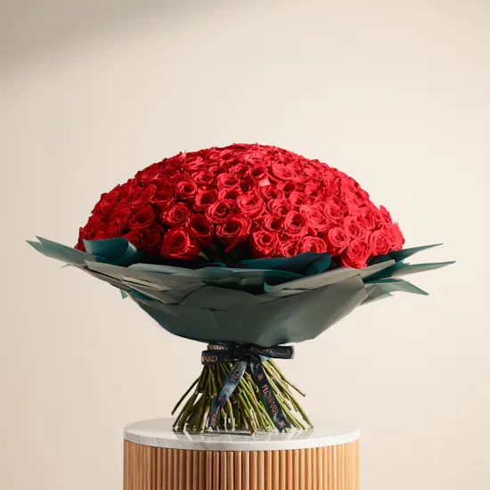 Love Red Flowers Bouquet | 250 Flowers