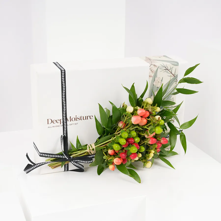 The Face Shop - Beyond Deep Moisture Set | Hypericum Bouquet 6
