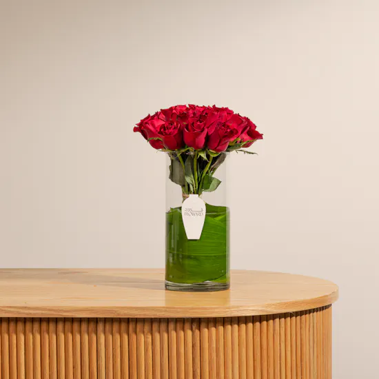 Shan Shal Cigar Chocolate Box | Red Rose Vase