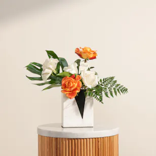 Vibrant Delight Rose Vase