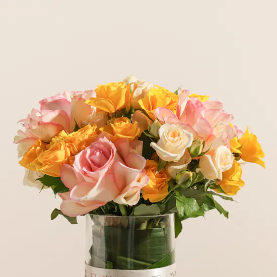 Amour Éclat Flower Vase