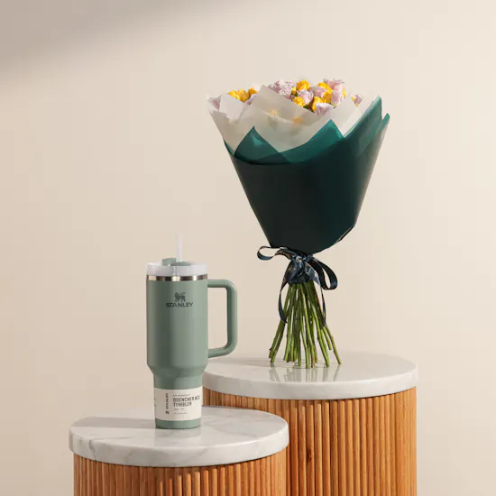 Stanley Quencher Tumbler | Chic Red Flowers Bouquet