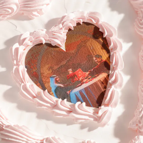 Floward Personalized Heart Photo Cake