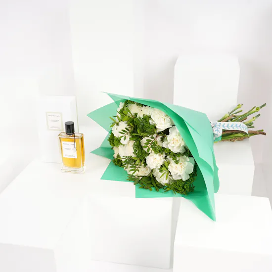 Van Cleef And Arpels Precious Oud for Women | Carnations