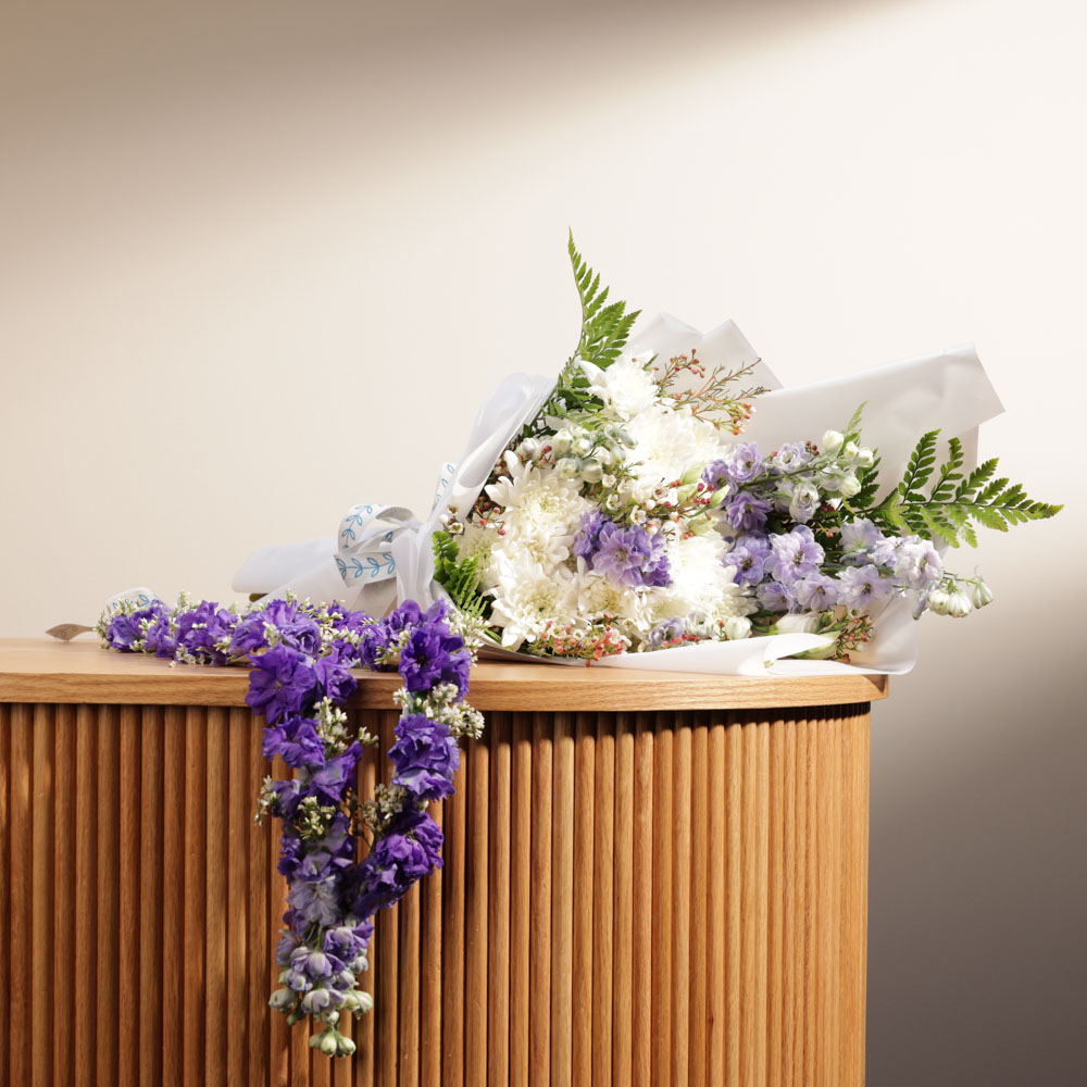 Graduation Purple & White Floral Set