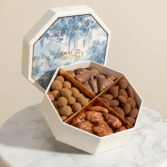 Linne Small Mixed Dragee Chocolate Box