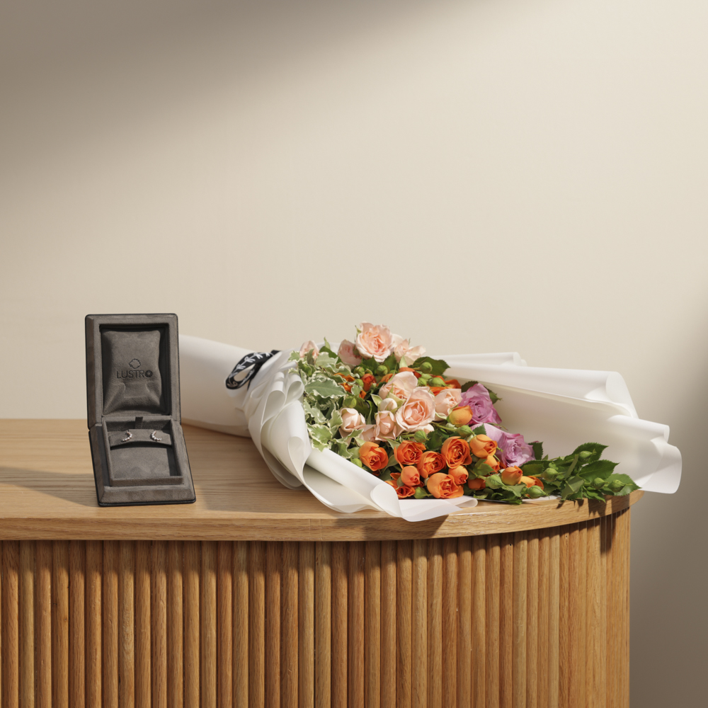 أقراط  ذهب و ألماس من لسترو | زهور