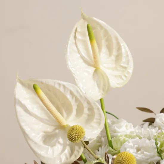Pearl Elegance Flower Vase