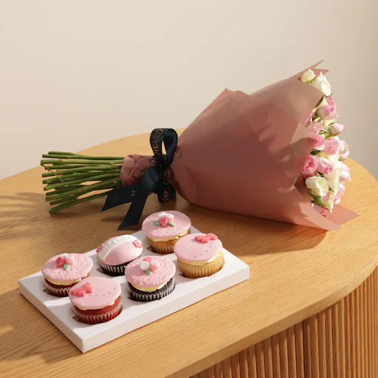 NJD Mama Cupcake Box | Light of My Life Flowers Bouquet