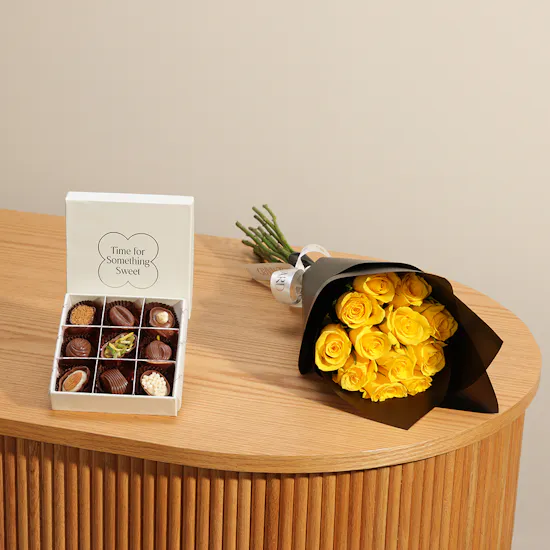 Floward Small Mix Chocolate Box | Sunshine Beauty Flowers