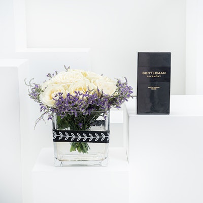 Givenchy Gentleman Boisee EDP  100ml | Light Vase