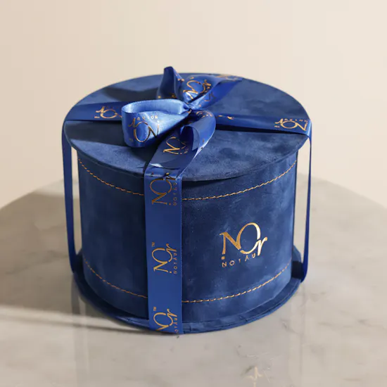 Nor Noyau Round Blue Velvet Medium Chocolate Box
