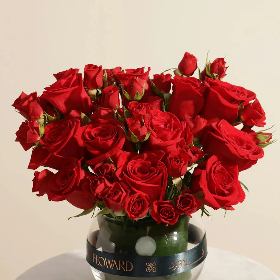Golden Heart Roses Vase  4