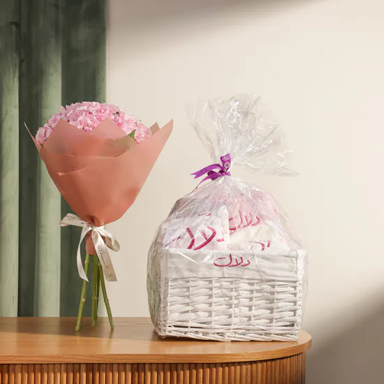 BelovedOne Personalized Sweet Baby Set | Charming Flowers Arrangement