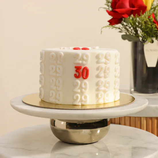 Floward Birthday Cake | New Chapter Flowers Vase