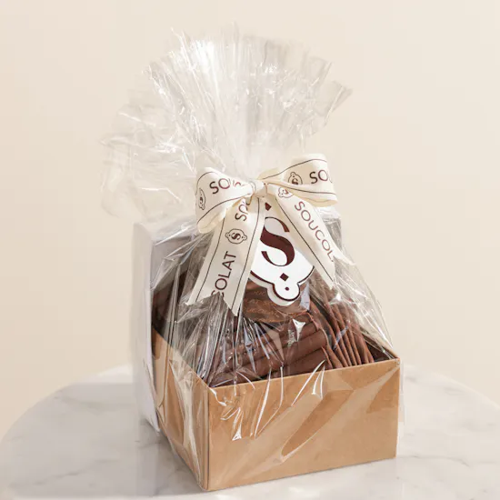 Soucolat Flakes Athel 43% Milk Chocolate Box | 18 Pieces