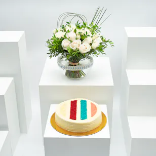 Munch Bakery Rainbow Cake | Flowers Vase Munch Bakery Rainbow Cake | Flowers Vase