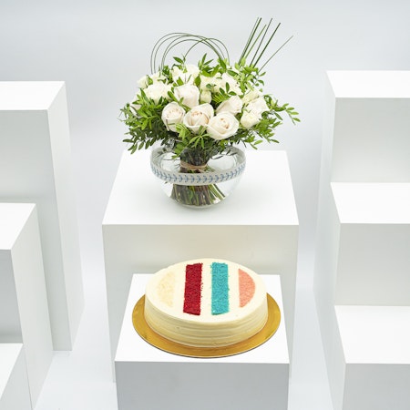Munch Bakery Rainbow Cake | Flowers Vase