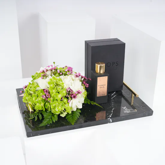 عطر التوت والعود من دروبس او دو بارفام 100مل | صينية الأزهار