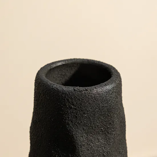 Nno Organica Black Large Rough Vase