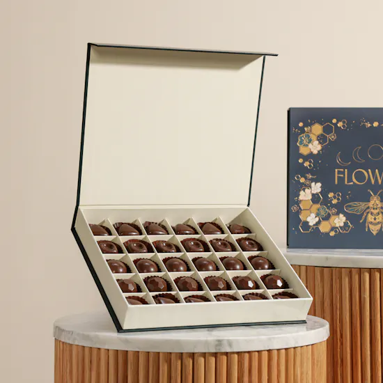 Floward Essence of Joy Medium Chocolate Box