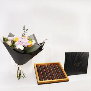 Sinwan  Majdool Jumbo Dates | Roses