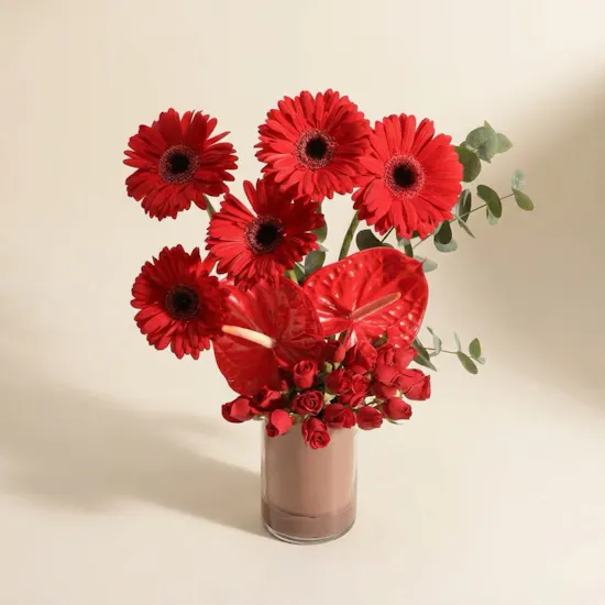 Regal Radiance Flowers Vase