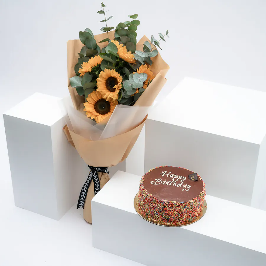 Sucre De Nada Birthday Cake | Sunflowers 2