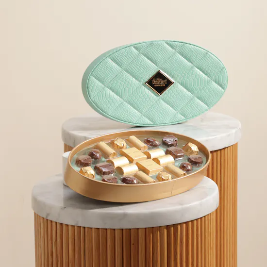 Bostani Oval Small Chocolates Tiffany Leather Box