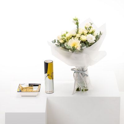 Elie Saab Gift Set | The Angelic Bouquet 