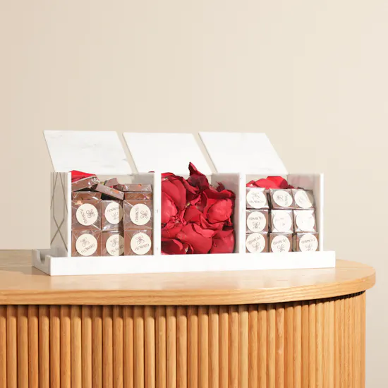 Floward Whisper of Roses Chocolate Boxes