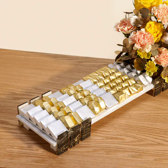 Floward Chocolate Tray | Shiny Flowers