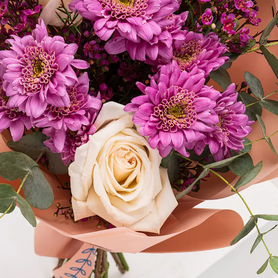 Melosa It's U Candle | Flower Bouquet