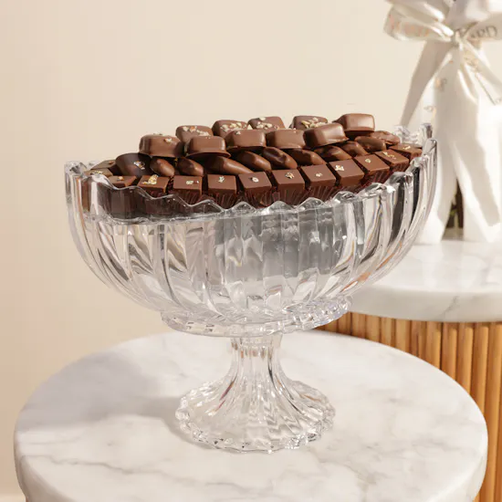 Floward Chocolate Oval Glass Tray | Royal Flower Bouquet