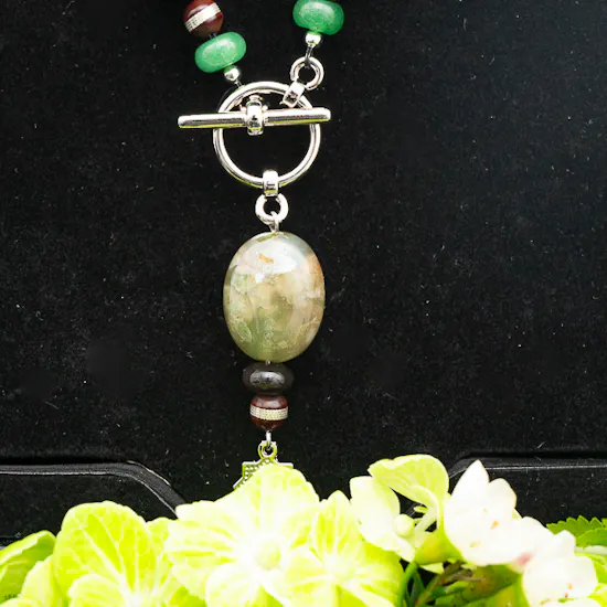Tasneem Eshki Grace Rosary | Charming Flowers Arrangement