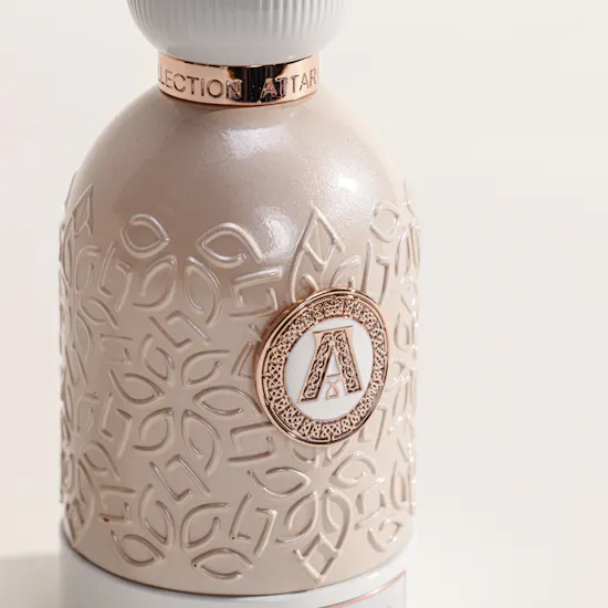عطر دونا سيكرتس إكستريت دي بارفيوم للجنسين من عطار كولكشن | 80 مل