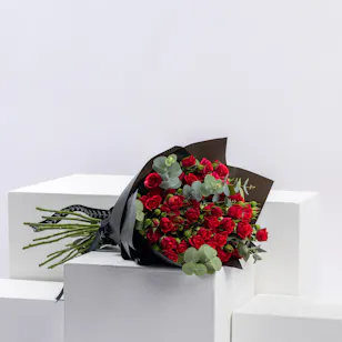 Enchanting Elegance Rose Bouquet Enchanting Elegance Rose Bouquet