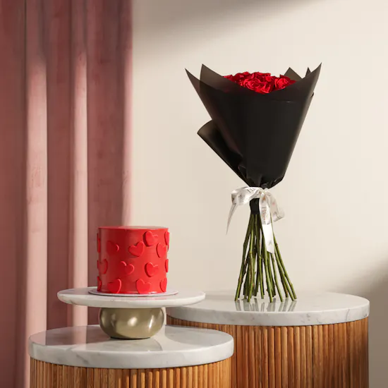 Cle Bakery Red Hearts Cake | Dazzling Red Rose Bouquet