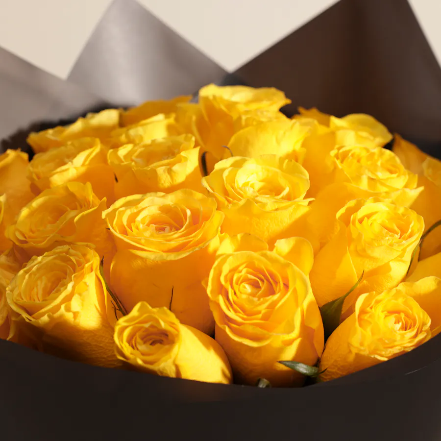 Yellow Radiance Bouquet | 25 Roses 3