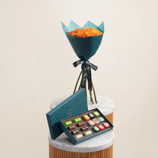 Venchi Murrine Chocoviar and Ingot Chocolate Blue Gift Box | Delicate Flowers
