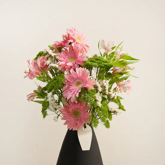 Fresh Elegance Flower Vase