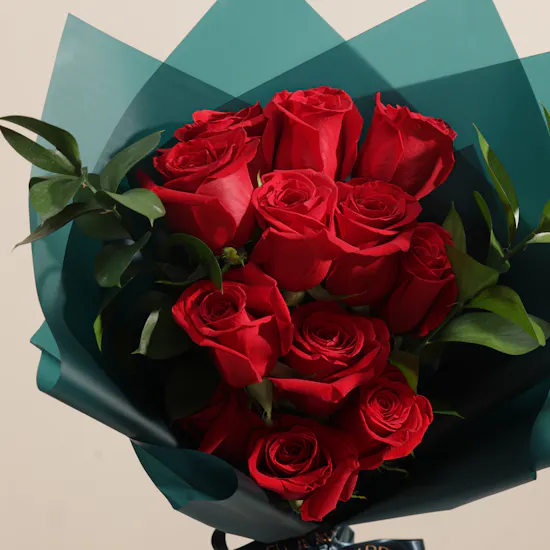 Cherigan Fiesta Habana Unisex Extrait De Parfum | Glowy Red Roses Bouquet