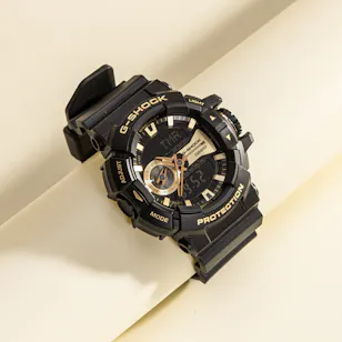 Casio G Shock Men’s GA-400GB-1A9DR Gold and Black Watch