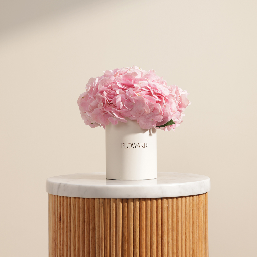 Heartful Pink Hydrangea Box | 6 Flowers