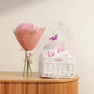 BelovedOne Personalized Sweet Baby Set | Charming Flowers Arrangement BelovedOne Personalized Sweet Baby Set | Charming Flowers Arrangement