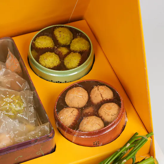 Tahadoo w Tahaboo by Nagwa