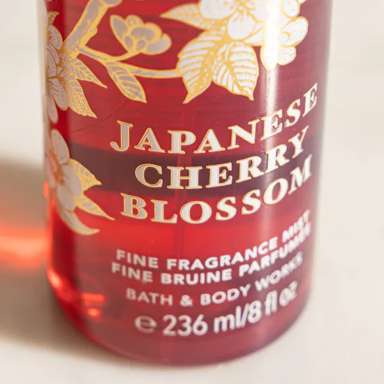 Bath and Body Works Japanese Cherry Blossom for Women Body Mist | 236 ml