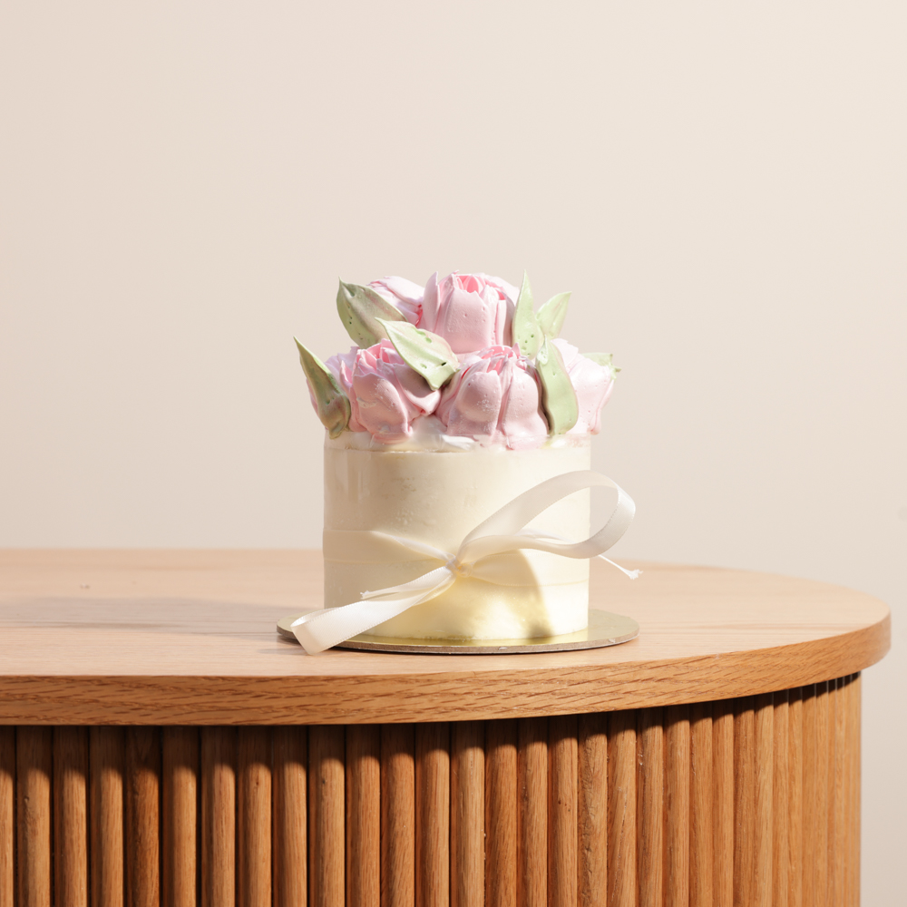 Sweet Ateiler Flower Small Cake