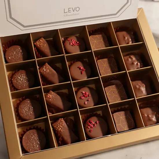 Levo Small Chocolate Box | Father's Day Jolly Flower Vase