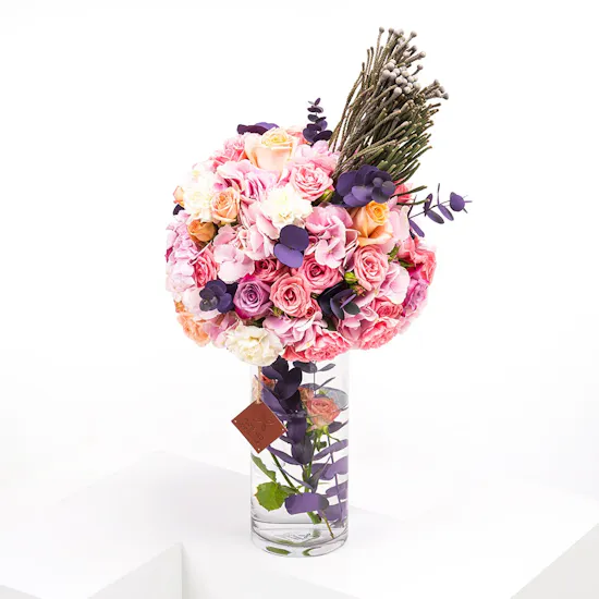 Enchanted Vase | 31 Flowers